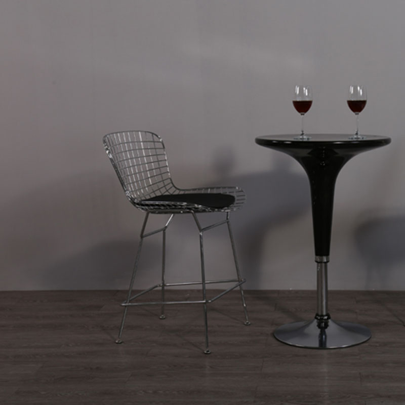 Contemporary Metal Barstools Indoor Bar Stool with Low Back and Footrest Clearhalo 'Bar Furniture' 'Bar Stools' 'bar_stools' 'furn' 'furn_bar_stools' 'furniture_bar_stools' 'Kitchen & Dining Furniture' 'kitchen&dining_furn' 'kitchen' 'kitchen_furn' Furniture' 4611472