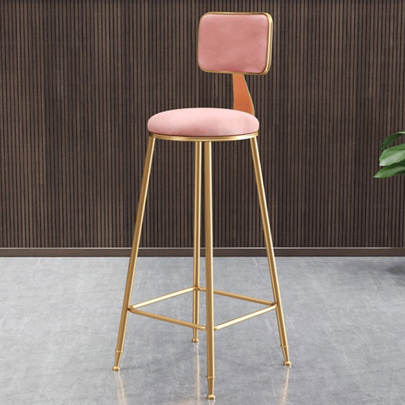Modern Style Metal Bar Stool with Footrest and Low Back Bistro Lounge Bar Stool Clearhalo 'Bar Furniture' 'Bar Stools' 'bar_stools' 'furn' 'furn_bar_stools' 'furniture_bar_stools' 'Kitchen & Dining Furniture' 'kitchen&dining_furn' 'kitchen' 'kitchen_furn' Furniture' 4611661
