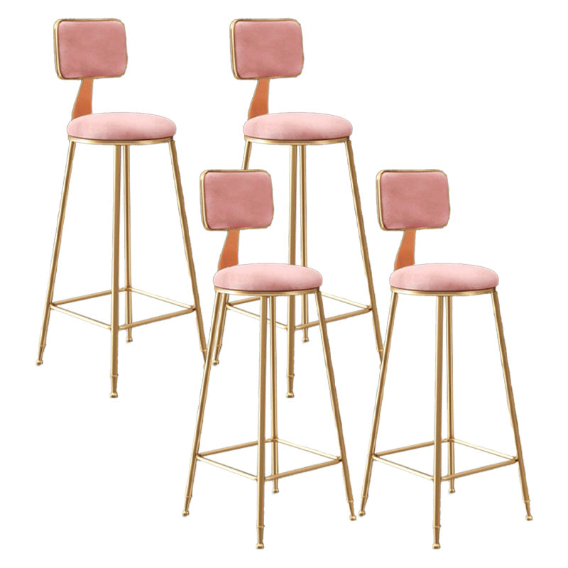 Modern Style Metal Bar Stool with Footrest and Low Back Bistro Lounge Bar Stool Pink 4 Piece Set Clearhalo 'Bar Furniture' 'Bar Stools' 'bar_stools' 'furn' 'furn_bar_stools' 'furniture_bar_stools' 'Kitchen & Dining Furniture' 'kitchen&dining_furn' 'kitchen' 'kitchen_furn' Furniture' 4611663