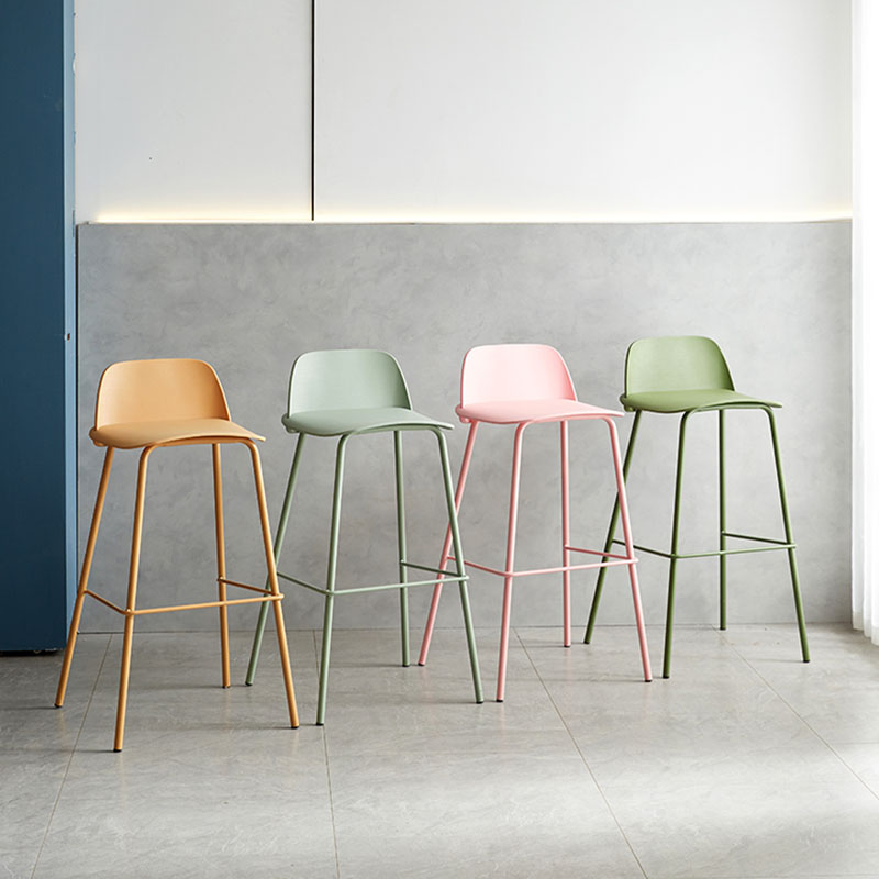 Contemporary Metal Plastic Barstool Bristol Bar Stool with Footrest and Low Back Clearhalo 'Bar Furniture' 'Bar Stools' 'bar_stools' 'furn' 'furn_bar_stools' 'furniture_bar_stools' 'Kitchen & Dining Furniture' 'kitchen&dining_furn' 'kitchen' 'kitchen_furn' Furniture' 4611681