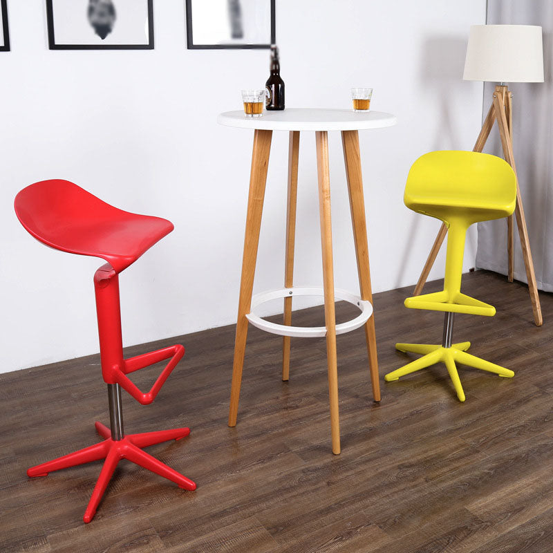 Living Room Modern Plastic Barstool Rotating Lifting Macron Bar Stool with Backrests Clearhalo 'Bar Furniture' 'Bar Stools' 'bar_stools' 'furn' 'furn_bar_stools' 'furniture_bar_stools' 'Kitchen & Dining Furniture' 'kitchen&dining_furn' 'kitchen' 'kitchen_furn' Furniture' 4611722