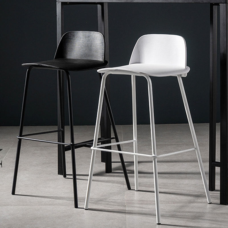Contemporary Plastic Seats Macron Barstool Metal 4 Legs Bar Stool for Indoor Set of 2 Clearhalo 'Bar Furniture' 'Bar Stools' 'bar_stools' 'furn' 'furn_bar_stools' 'furniture_bar_stools' 'Kitchen & Dining Furniture' 'kitchen&dining_furn' 'kitchen' 'kitchen_furn' Furniture' 4611780
