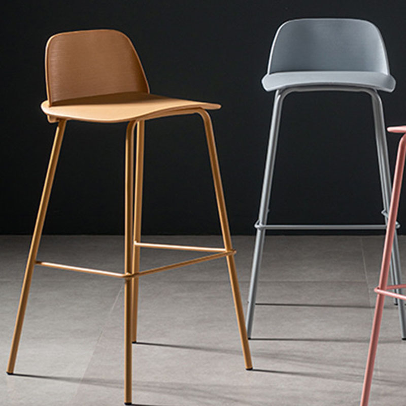 Contemporary Plastic Seats Macron Barstool Metal 4 Legs Bar Stool for Indoor Set of 2 Clearhalo 'Bar Furniture' 'Bar Stools' 'bar_stools' 'furn' 'furn_bar_stools' 'furniture_bar_stools' 'Kitchen & Dining Furniture' 'kitchen&dining_furn' 'kitchen' 'kitchen_furn' Furniture' 4611793