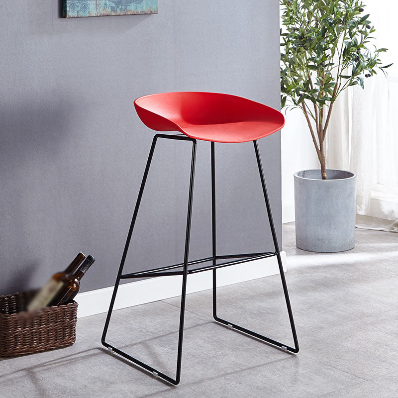 Scandinavian Style Bar-stool Iron Legs Bucket Seat Single Counter Stool for Kitchen Bar Red Clearhalo 'Bar Furniture' 'Bar Stools' 'bar_stools' 'furn' 'furn_bar_stools' 'furniture_bar_stools' 'Kitchen & Dining Furniture' 'kitchen&dining_furn' 'kitchen' 'kitchen_furn' Furniture' 4611808