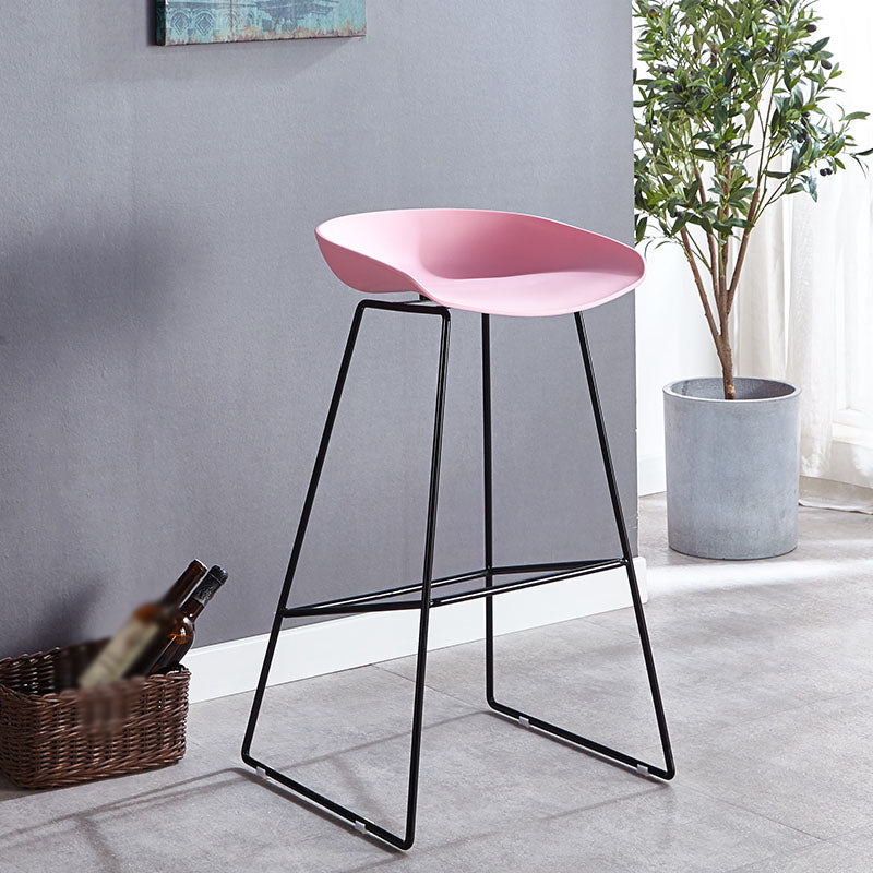 Scandinavian Style Bar-stool Iron Legs Bucket Seat Single Counter Stool for Kitchen Bar Pink Clearhalo 'Bar Furniture' 'Bar Stools' 'bar_stools' 'furn' 'furn_bar_stools' 'furniture_bar_stools' 'Kitchen & Dining Furniture' 'kitchen&dining_furn' 'kitchen' 'kitchen_furn' Furniture' 4611812
