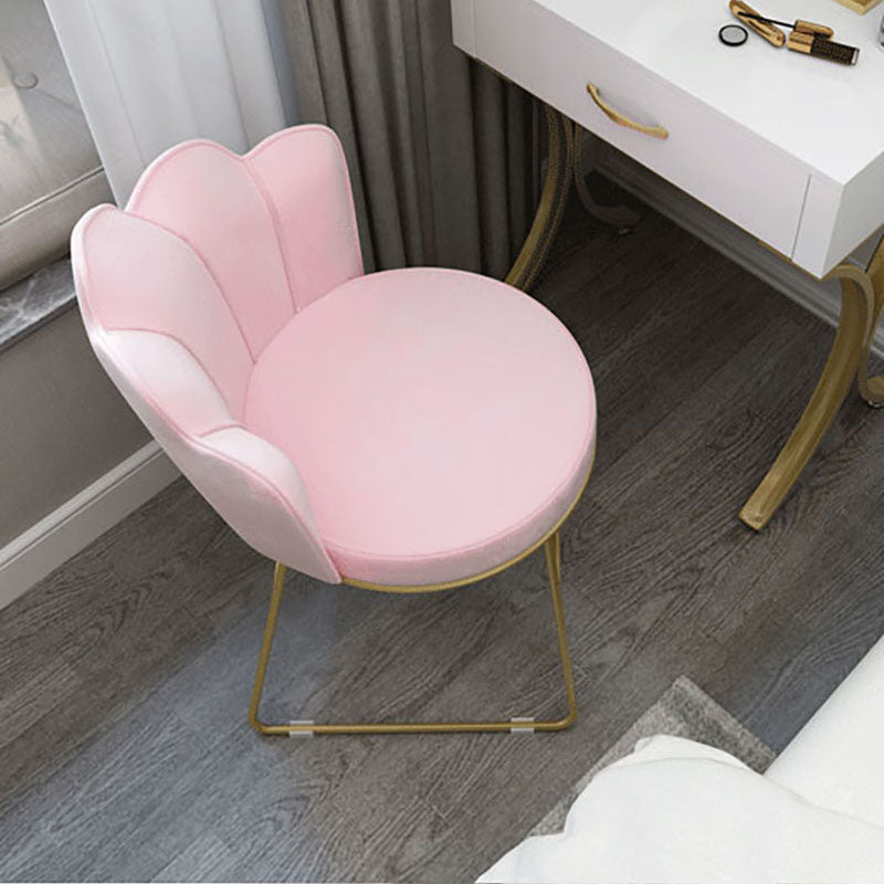 Scandinavian Upholstered Side Chairs Solid Back Chair for Home Clearhalo ' kitchen&dining_furn' 'Dining Chairs' 'Dining Tables & Seating' 'dining_chair' 'furn' 'furn_dining_chair' 'Furniture' 'furniture_dining_chair' 'Kitchen & Dining Furniture' 'kitchen' 4612871