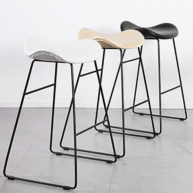 Industrial Style Metal Bar-stool Bucket Seat Sled Legs Counter Stool for Kitchen Bar Clearhalo 'Bar Furniture' 'Bar Stools' 'bar_stools' 'furn' 'furn_bar_stools' 'furniture_bar_stools' 'Kitchen & Dining Furniture' 'kitchen&dining_furn' 'kitchen' 'kitchen_furn' Furniture' 4620718