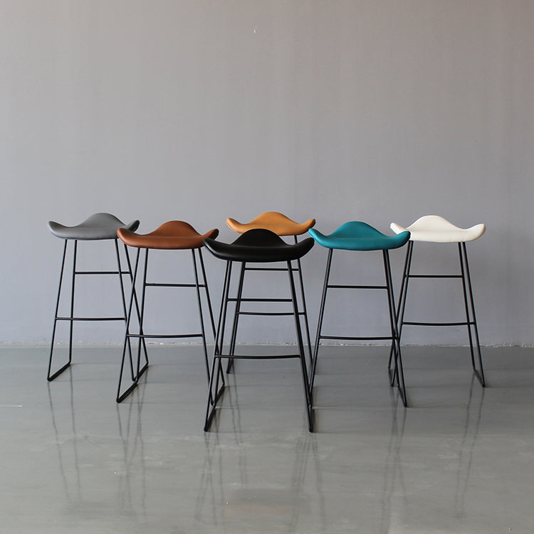 Industrial Style Metal Bar-stool Bucket Seat Sled Legs Counter Stool for Kitchen Bar Clearhalo 'Bar Furniture' 'Bar Stools' 'bar_stools' 'furn' 'furn_bar_stools' 'furniture_bar_stools' 'Kitchen & Dining Furniture' 'kitchen&dining_furn' 'kitchen' 'kitchen_furn' Furniture' 4620725