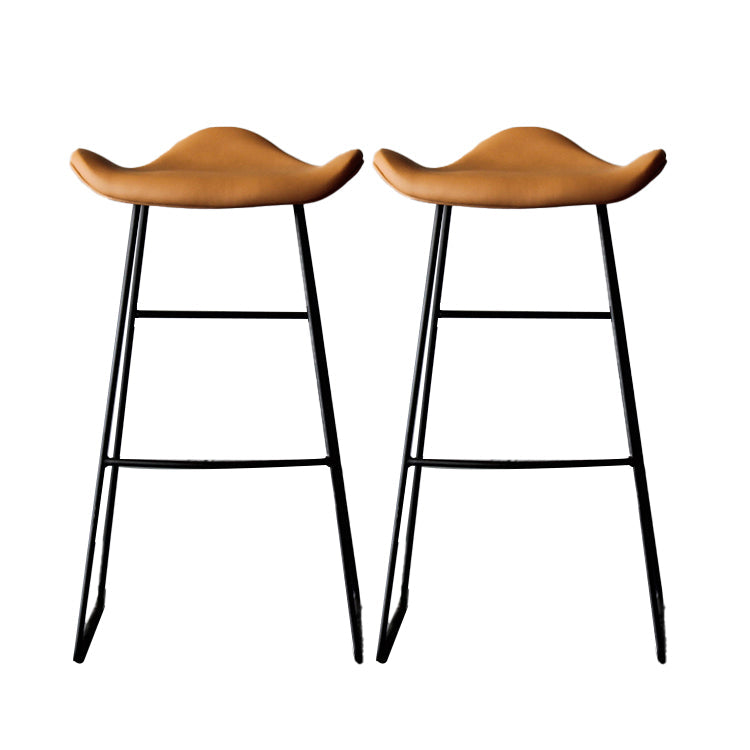 Industrial Style Metal Bar-stool Bucket Seat Sled Legs Counter Stool for Kitchen Bar Light Brown 2 Piece Set Clearhalo 'Bar Furniture' 'Bar Stools' 'bar_stools' 'furn' 'furn_bar_stools' 'furniture_bar_stools' 'Kitchen & Dining Furniture' 'kitchen&dining_furn' 'kitchen' 'kitchen_furn' Furniture' 4620727