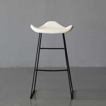 Industrial Style Metal Bar-stool Bucket Seat Sled Legs Counter Stool for Kitchen Bar White 1 Piece Clearhalo 'Bar Furniture' 'Bar Stools' 'bar_stools' 'furn' 'furn_bar_stools' 'furniture_bar_stools' 'Kitchen & Dining Furniture' 'kitchen&dining_furn' 'kitchen' 'kitchen_furn' Furniture' 4620730