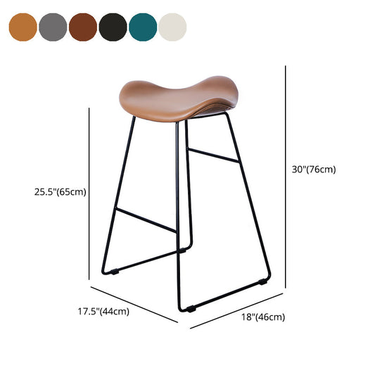 Industrial Style Metal Bar-stool Bucket Seat Sled Legs Counter Stool for Kitchen Bar Clearhalo 'Bar Furniture' 'Bar Stools' 'bar_stools' 'furn' 'furn_bar_stools' 'furniture_bar_stools' 'Kitchen & Dining Furniture' 'kitchen&dining_furn' 'kitchen' 'kitchen_furn' Furniture' 4620748