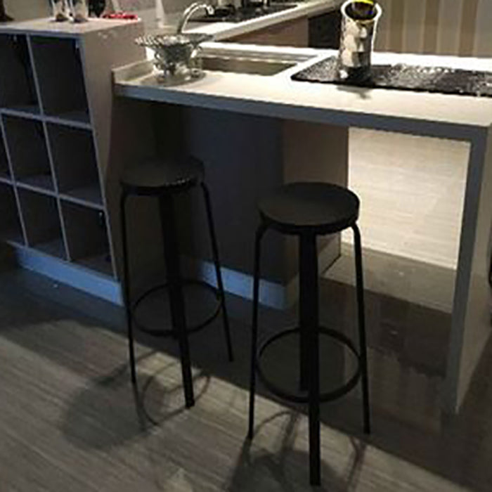 Modern Style Iron Bar Stool with Footrest Coffee Shop Casual Round Bar Stool Clearhalo 'Bar Furniture' 'Bar Stools' 'bar_stools' 'furn' 'furn_bar_stools' 'furniture_bar_stools' 'Kitchen & Dining Furniture' 'kitchen&dining_furn' 'kitchen' 'kitchen_furn' Furniture' 4621006