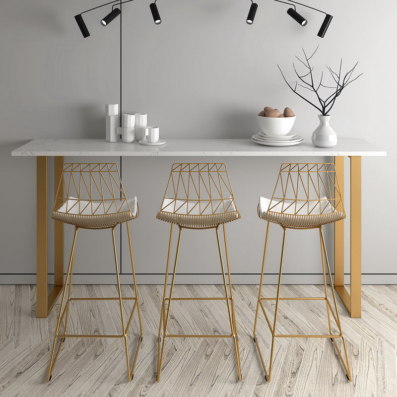 White and Black Glam Style Table Marble and Metal Coffee Shop Bar Table Clearhalo 'Bar Furniture' 'Bar Tables' 'bar_tables' 'furn' 'furn_bar_tables' 'Furniture' 'furniture_bar_tables' 'Kitchen & Dining Furniture' 'kitchen&dining_furn' 'kitchen' 4638794