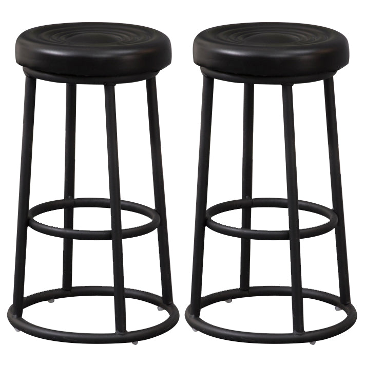 Modern Style Wood Bar Stool with Metal Footrest Round Bar Stool Black 2 Piece Set Clearhalo 'Bar Furniture' 'Bar Stools' 'bar_stools' 'furn' 'furn_bar_stools' 'furniture_bar_stools' 'Kitchen & Dining Furniture' 'kitchen&dining_furn' 'kitchen' 'kitchen_furn' Furniture' 4639444