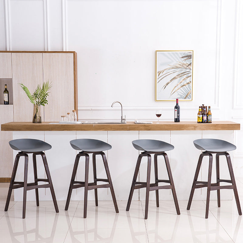 Contemporary Solid Wood Plastic Barstool Indoor Bar Stool with Low Back Clearhalo 'Bar Furniture' 'Bar Stools' 'bar_stools' 'furn' 'furn_bar_stools' 'furniture_bar_stools' 'Kitchen & Dining Furniture' 'kitchen&dining_furn' 'kitchen' 'kitchen_furn' Furniture' 4653922