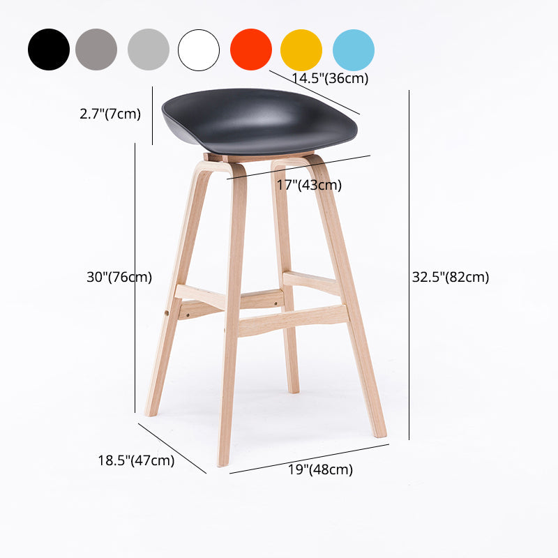 Contemporary Solid Wood Plastic Barstool Indoor Bar Stool with Low Back Clearhalo 'Bar Furniture' 'Bar Stools' 'bar_stools' 'furn' 'furn_bar_stools' 'furniture_bar_stools' 'Kitchen & Dining Furniture' 'kitchen&dining_furn' 'kitchen' 'kitchen_furn' Furniture' 4653933