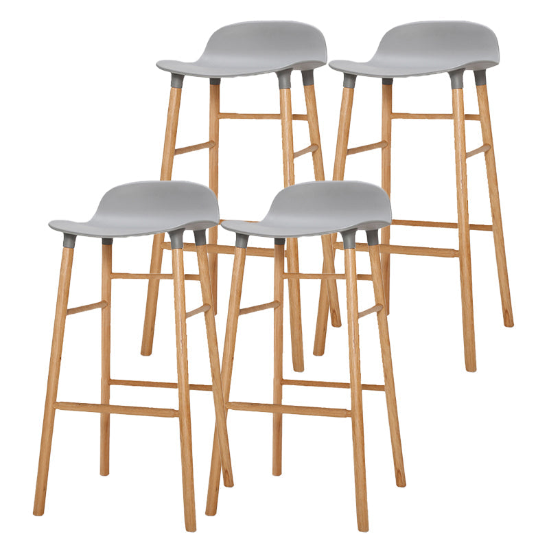 Contemporary Simple Counter Stools 30 Inch Wood 4 Legs Indoor Bar Stool Grey Brown 4 Piece Set Clearhalo 'Bar Furniture' 'Bar Stools' 'bar_stools' 'furn' 'furn_bar_stools' 'furniture_bar_stools' 'Kitchen & Dining Furniture' 'kitchen&dining_furn' 'kitchen' 'kitchen_furn' Furniture' 4654234