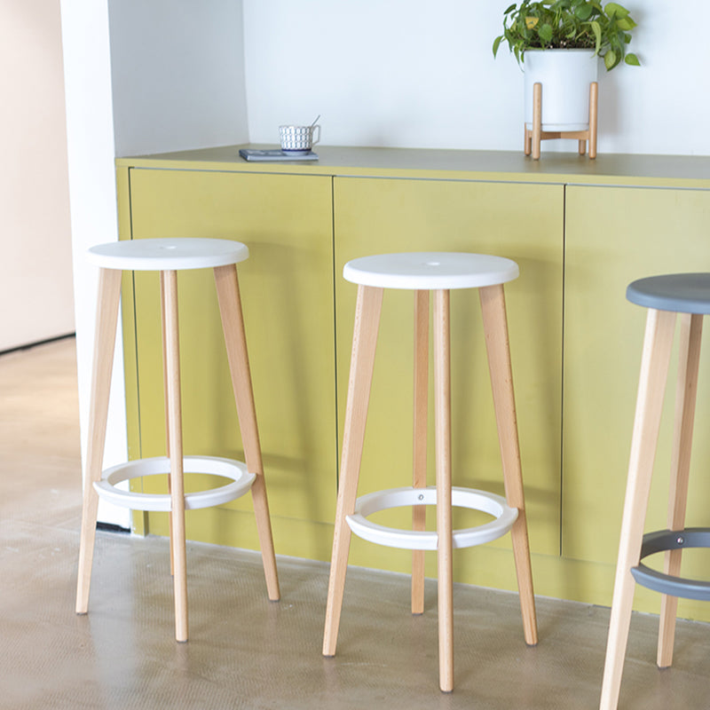 Contemporary Simple Wood Counter Stools Circular Seats Indoor Bar Stool Clearhalo 'Bar Furniture' 'Bar Stools' 'bar_stools' 'furniture_bar_stools' 'Kitchen & Dining Furniture' 'kitchen&dining_furn' 'kitchen' 'kitchen_furn' Furniture' 4654283