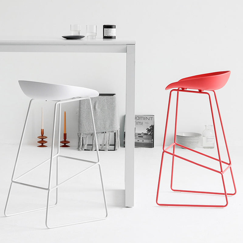 Nordic Indoor Low Back Barstool Simple Iron Tall Stool with Plastic Seat Clearhalo 'Bar Furniture' 'Bar Stools' 'bar_stools' 'furn' 'furn_bar_stools' 'furniture_bar_stools' 'Kitchen & Dining Furniture' 'kitchen&dining_furn' 'kitchen' 'kitchen_furn' Furniture' 4654372
