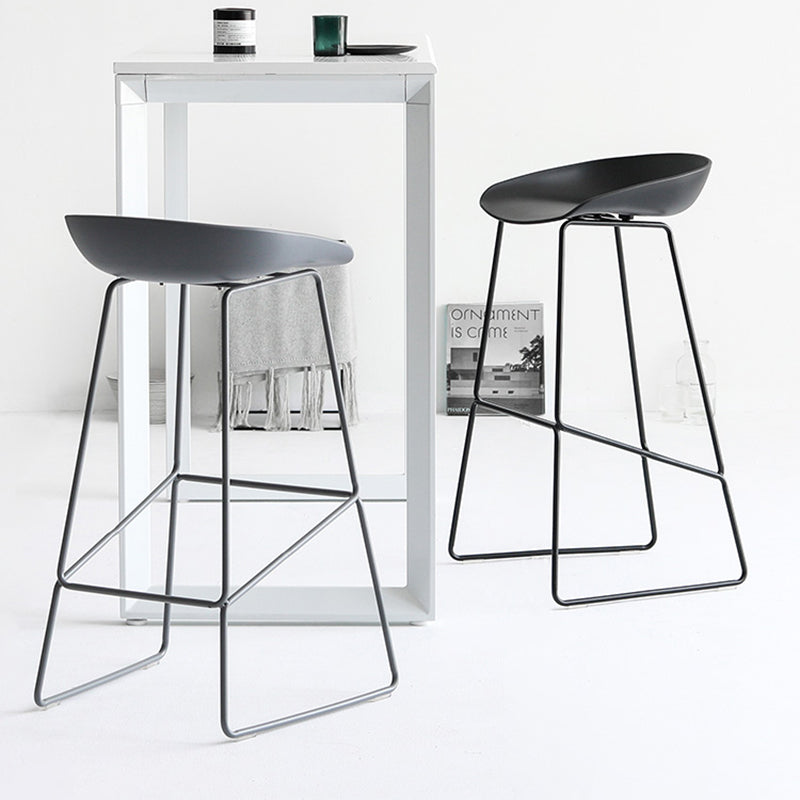 Nordic Indoor Low Back Barstool Simple Iron Tall Stool with Plastic Seat Clearhalo 'Bar Furniture' 'Bar Stools' 'bar_stools' 'furn' 'furn_bar_stools' 'furniture_bar_stools' 'Kitchen & Dining Furniture' 'kitchen&dining_furn' 'kitchen' 'kitchen_furn' Furniture' 4654374