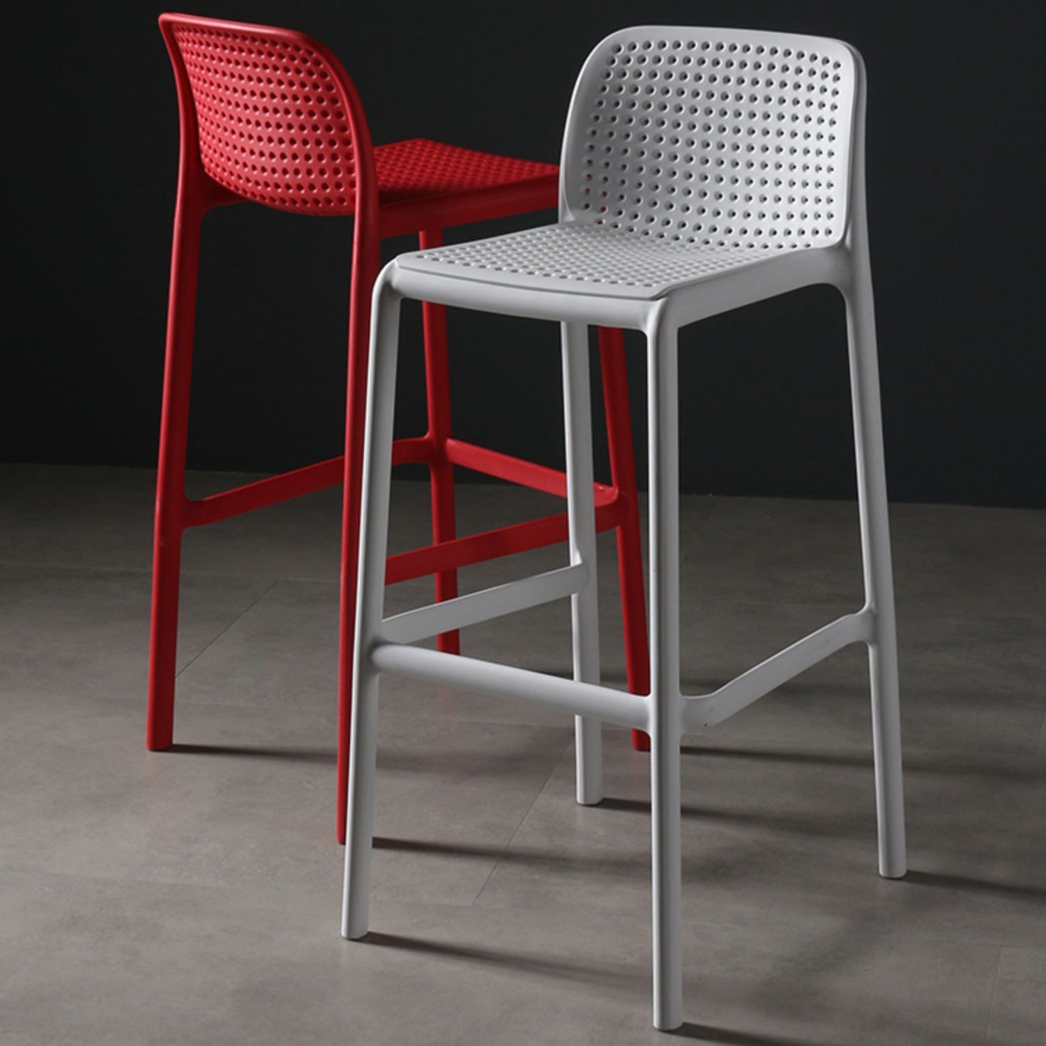 Plastic Scandinavian Kitchen Dining Room Stool Low Back Armless Bar Stool Clearhalo 'Bar Furniture' 'Bar Stools' 'bar_stools' 'furniture_bar_stools' 'Kitchen & Dining Furniture' 'kitchen&dining_furn' 'kitchen' 'kitchen_furn' Furniture' 4665200