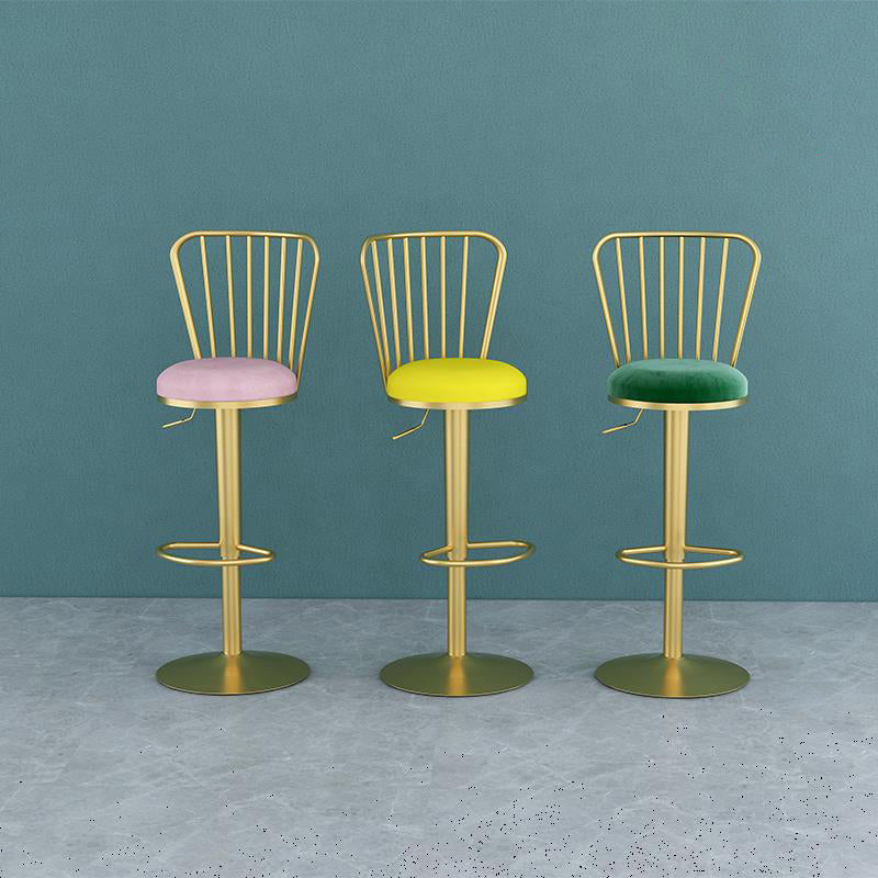 Contemporary Metal Bar and Counter Stool Low Back Stool with Pedestal Base in Gold Clearhalo 'Bar Furniture' 'Bar Stools' 'bar_stools' 'furn' 'furn_bar_stools' 'Furniture' 'furniture_bar_stools' 'Kitchen & Dining Furniture' 4706049