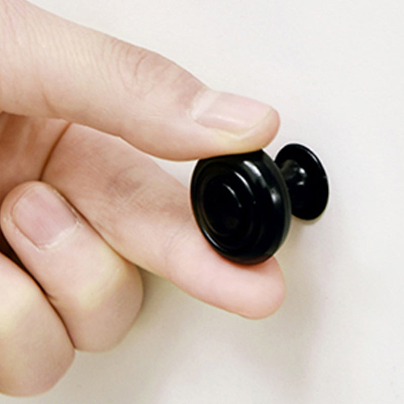 Manufactured Wood Standard Bookcase Vertical Bookcase with Glass Doors Clearhalo 'Bookcases' 'furn' 'furn_bookcases' 'Furniture' 'furniture_bookcases' 'kitchen' 'kitchen_bookcases' 'Living Room Furniture' 'Office Furniture' 4707987