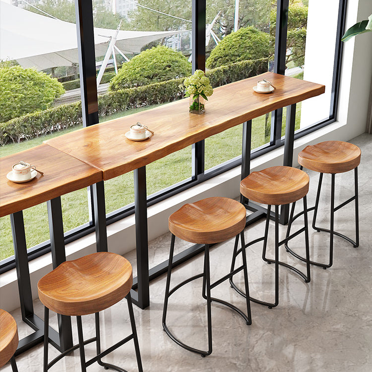 Brown Modern Style Specialty Bar Table Solid Wood and Iron Coffee Shop Bar Table Clearhalo 'Bar Furniture' 'Bar Tables' 'bar_tables' 'furn' 'furn_bar_tables' 'Furniture' 'furniture_bar_tables' 'Kitchen & Dining Furniture' 4729589
