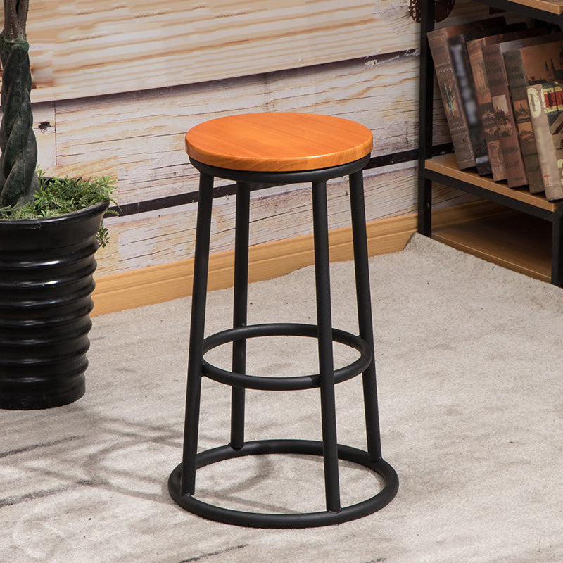 Modern Style Iron Bar Stool With Footrest Game Hall Bar Stool 30-inches Brown 1 Piece Clearhalo 'Bar Furniture' 'Bar Stools' 'bar_stools' 'furn' 'furn_bar_stools' 'Furniture' 'furniture_bar_stools' 'Kitchen & Dining Furniture' 4729755