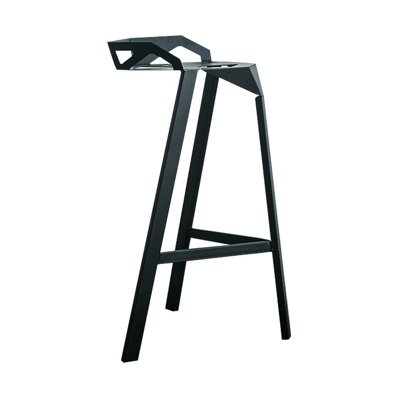 Industrial Stackable Iron Counter Stools Low Back 3 Legs Bar Stools with Footrest Black 1 Piece Clearhalo 'Bar Furniture' 'Bar Stools' 'bar_stools' 'furn' 'furn_bar_stools' 'Furniture' 'furniture_bar_stools' 'Kitchen & Dining Furniture' 4730362