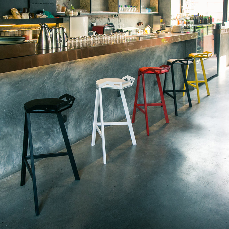 Industrial Stackable Iron Counter Stools Low Back 3 Legs Bar Stools with Footrest Clearhalo 'Bar Furniture' 'Bar Stools' 'bar_stools' 'furn' 'furn_bar_stools' 'Furniture' 'furniture_bar_stools' 'Kitchen & Dining Furniture' 4730363