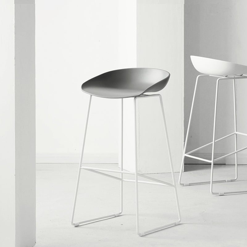 Nordic Indoor Simple Barstool Low Back Steel Tall Stool with Plastic Seat Clearhalo 'Bar Furniture' 'Bar Stools' 'bar_stools' 'furn' 'furn_bar_stools' 'Furniture' 'furniture_bar_stools' 'Kitchen & Dining Furniture' 4744547