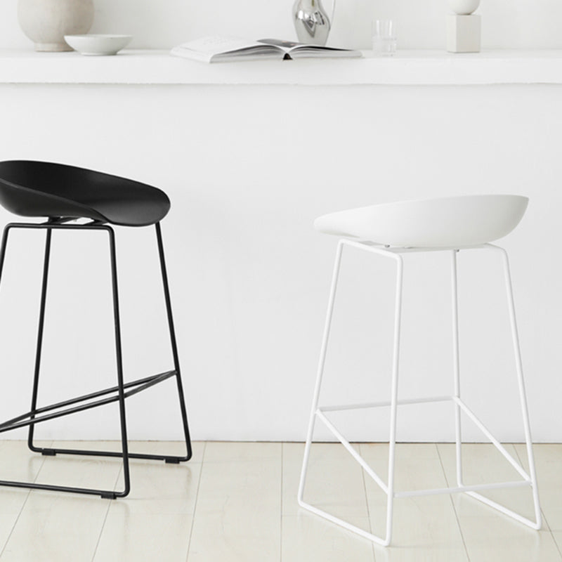 Nordic Indoor Simple Barstool Low Back Steel Tall Stool with Plastic Seat Clearhalo 'Bar Furniture' 'Bar Stools' 'bar_stools' 'furn' 'furn_bar_stools' 'Furniture' 'furniture_bar_stools' 'Kitchen & Dining Furniture' 4744549