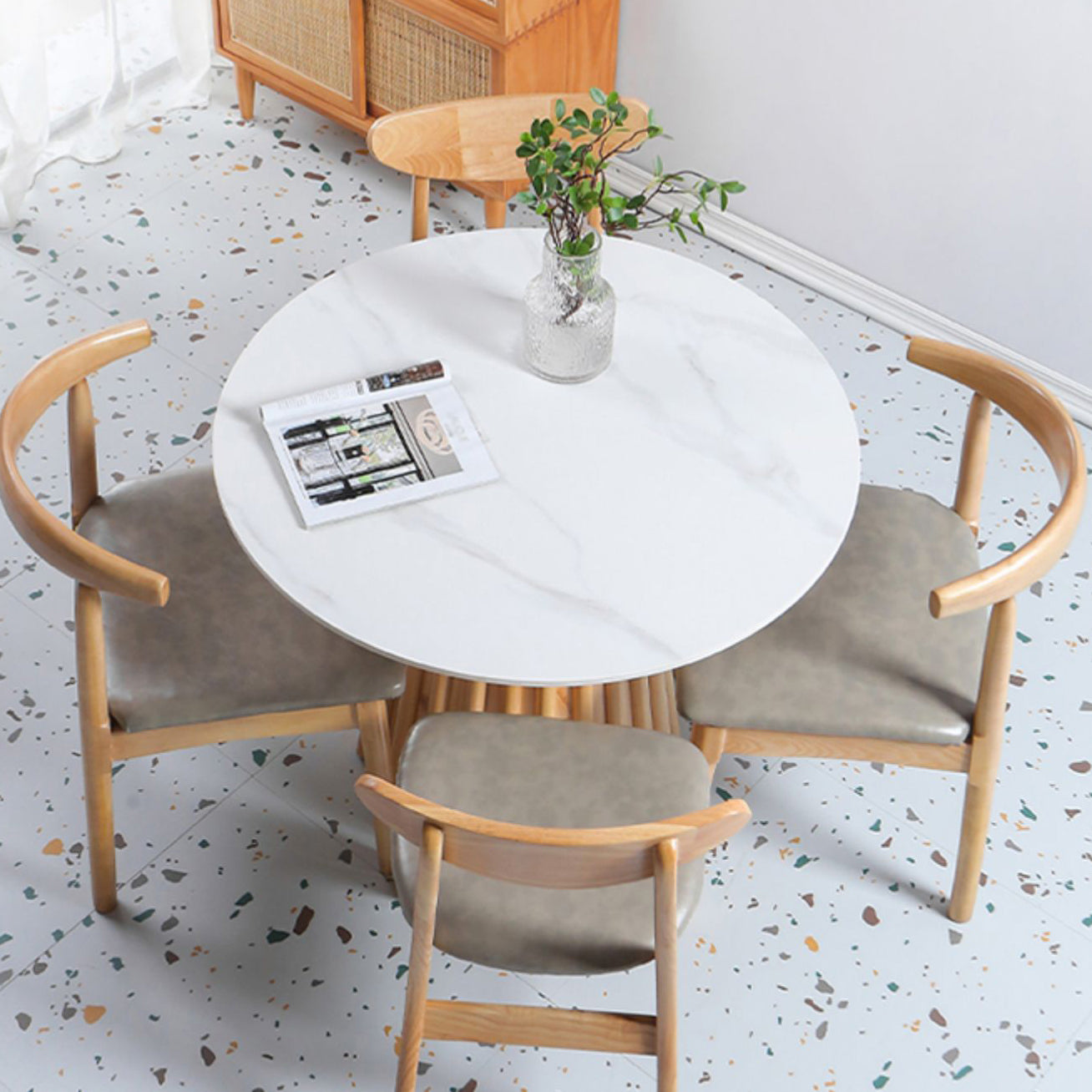 Modern Round Dining Table Natural Solid Wood Base Pedestal Dining Table Clearhalo 'Dining Tables & Seating' 'Dining Tables' 'dining_table' 'furn' 'furn_dining_table' 'Furniture' 'furniture_dining_table' 'Kitchen & Dining Furniture' 'kitchen' 'kitchen_dining_table' 4745824