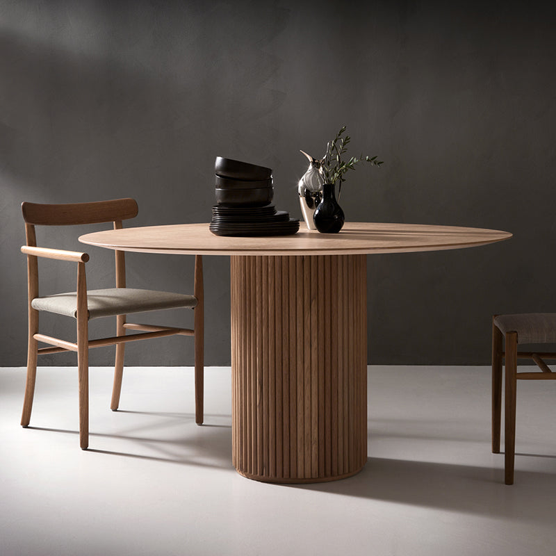 Round Shape Modern Dining Table Wood Color Fixed Table with Solid Wood 43.3"L x 43.3"W x 29.5"H Without Chairs Clearhalo 'Dining Tables & Seating' 'Dining Tables' 'dining_table' 'furn' 'furn_dining_table' 'Furniture' 'furniture_dining_table' 'Kitchen & Dining Furniture' 'kitchen' 'kitchen_dining_table' 4760470