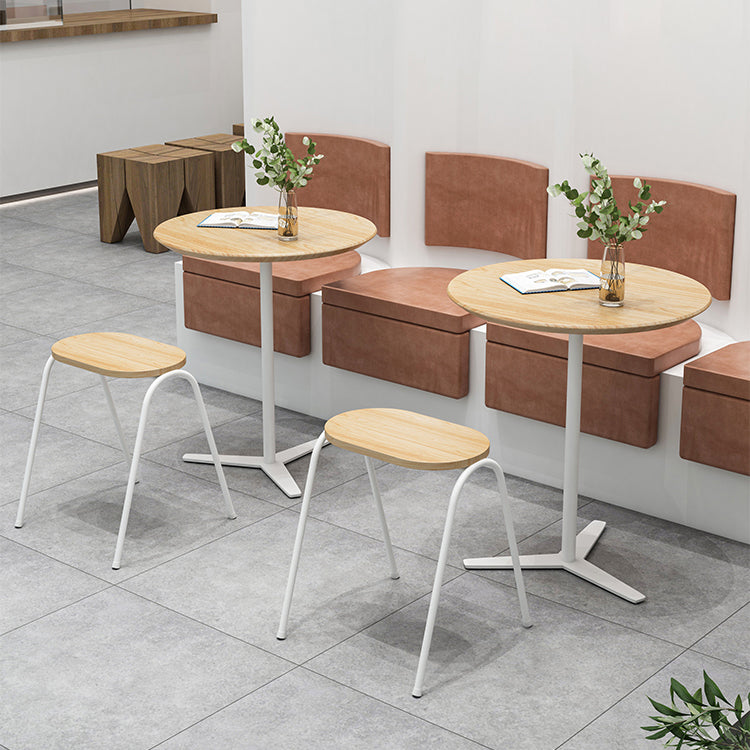 Metal Modern Round Dining Table Pine Wood Top Table for Kitchen Clearhalo 'Dining Tables & Seating' 'Dining Tables' 'dining_table' 'furn' 'furn_dining_table' 'Furniture' 'furniture_dining_table' 'Kitchen & Dining Furniture' 'kitchen' 'kitchen_dining_table' 4769962
