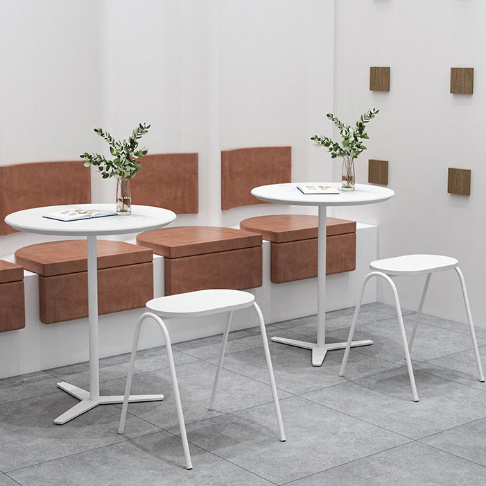 Metal Modern Round Dining Table Pine Wood Top Table for Kitchen Clearhalo 'Dining Tables & Seating' 'Dining Tables' 'dining_table' 'furn' 'furn_dining_table' 'Furniture' 'furniture_dining_table' 'Kitchen & Dining Furniture' 'kitchen' 'kitchen_dining_table' 4769963