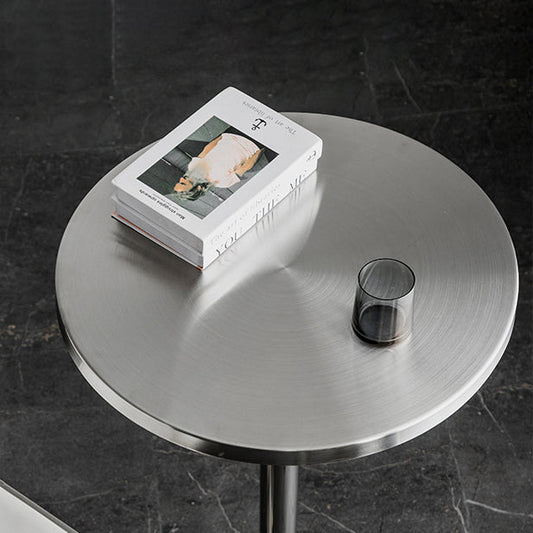 Industrial Round Bar Counter Table Metal Dining Table for Kitchen Clearhalo 'Bar Furniture' 'Bar Tables' 'bar_tables' 'furn' 'furn_bar_tables' 'Furniture' 'furniture_bar_tables' 'Kitchen & Dining Furniture' 4779880