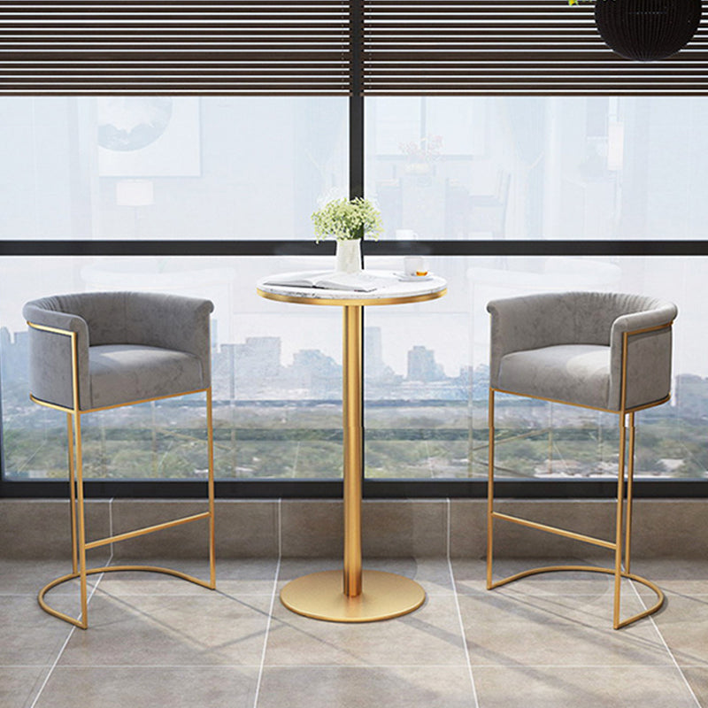 Scandinavian Bar and Counter Stool Low Back Stool with Pedestal Base in Gold Clearhalo 'Bar Furniture' 'Bar Stools' 'bar_stools' 'furn' 'furn_bar_stools' 'Furniture' 'furniture_bar_stools' 'Kitchen & Dining Furniture' 4780023