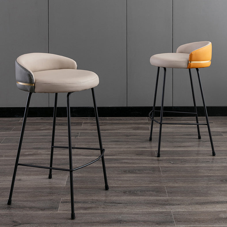 Contemporary Bar and Counter Stool Low Back Stool with 4 Legs in Black Clearhalo 'Bar Furniture' 'Bar Stools' 'bar_stools' 'furn' 'furn_bar_stools' 'Furniture' 'furniture_bar_stools' 'Kitchen & Dining Furniture' 4780174