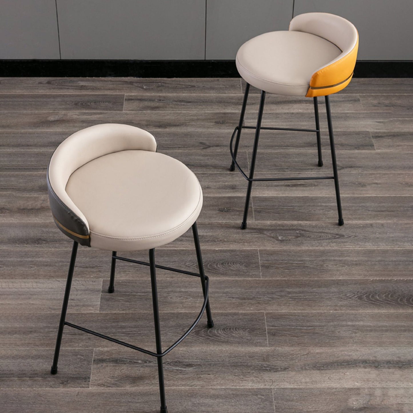 Contemporary Bar and Counter Stool Low Back Stool with 4 Legs in Black Clearhalo 'Bar Furniture' 'Bar Stools' 'bar_stools' 'furn' 'furn_bar_stools' 'Furniture' 'furniture_bar_stools' 'Kitchen & Dining Furniture' 4780181