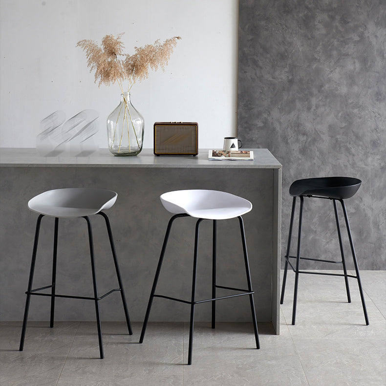 Industrial Metal Kitchen Dining Room Armless Stool Low Back Bar Stool Clearhalo 'Bar Furniture' 'Bar Stools' 'bar_stools' 'furn' 'furn_bar_stools' 'Furniture' 'furniture_bar_stools' 'Kitchen & Dining Furniture' 4780380