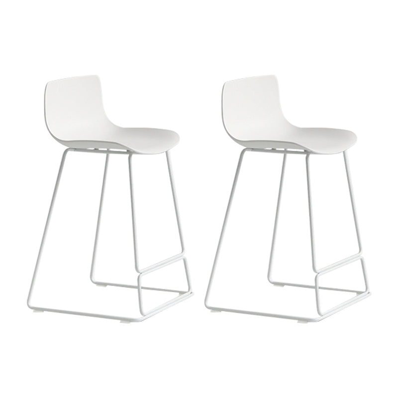 Modern Style Bar-stool Plastic Counter Bar Stool with Metal Legs for Kitchen White 2 Piece Set Counter Stool (24"H) Clearhalo 'Bar Furniture' 'Bar Stools' 'bar_stools' 'furn' 'furn_bar_stools' 'Furniture' 'furniture_bar_stools' 'Kitchen & Dining Furniture' 4790849
