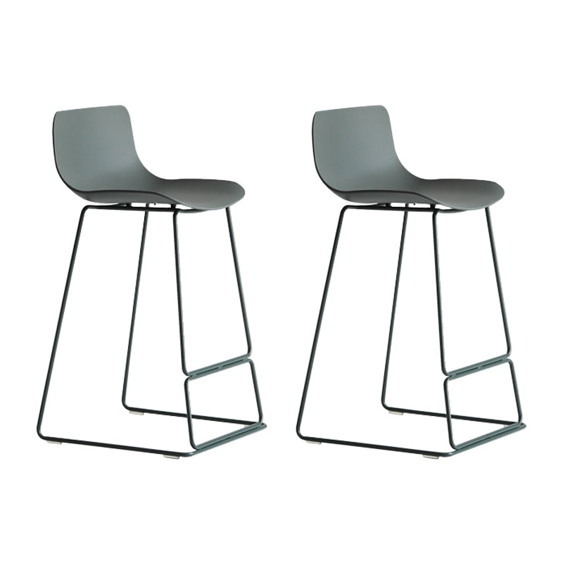 Modern Style Bar-stool Plastic Counter Bar Stool with Metal Legs for Kitchen Green 2 Piece Set Counter Stool(26"H) Clearhalo 'Bar Furniture' 'Bar Stools' 'bar_stools' 'furn' 'furn_bar_stools' 'Furniture' 'furniture_bar_stools' 'Kitchen & Dining Furniture' 4790877