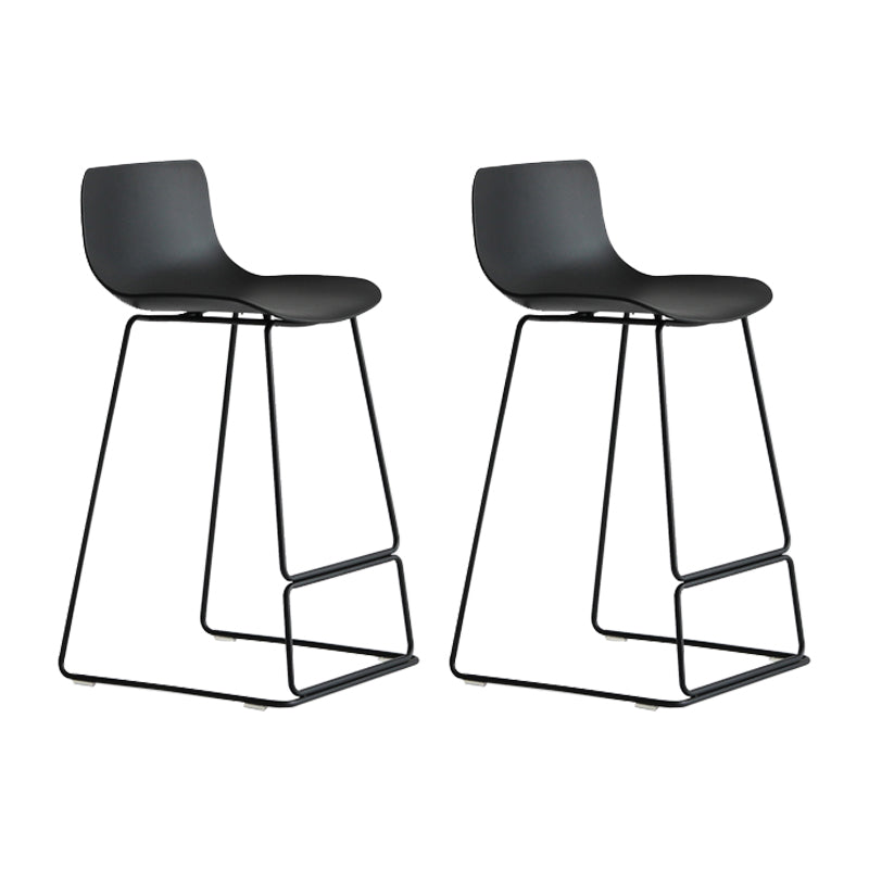Modern Style Bar-stool Plastic Counter Bar Stool with Metal Legs for Kitchen Black 2 Piece Set Counter Stool(26"H) Clearhalo 'Bar Furniture' 'Bar Stools' 'bar_stools' 'furn' 'furn_bar_stools' 'Furniture' 'furniture_bar_stools' 'Kitchen & Dining Furniture' 4790886