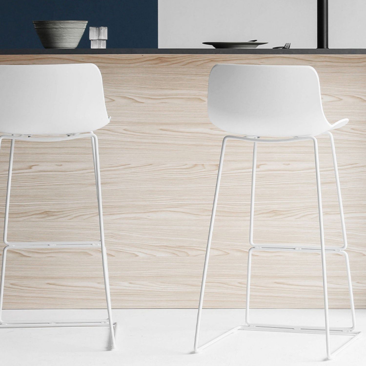 Nordic Bar-stool Plastic Counter Bar Stool for Kitchen Bar with Metal Legs Clearhalo 'Bar Furniture' 'Bar Stools' 'bar_stools' 'furn' 'furn_bar_stools' 'Furniture' 'furniture_bar_stools' 'Kitchen & Dining Furniture' 4791050