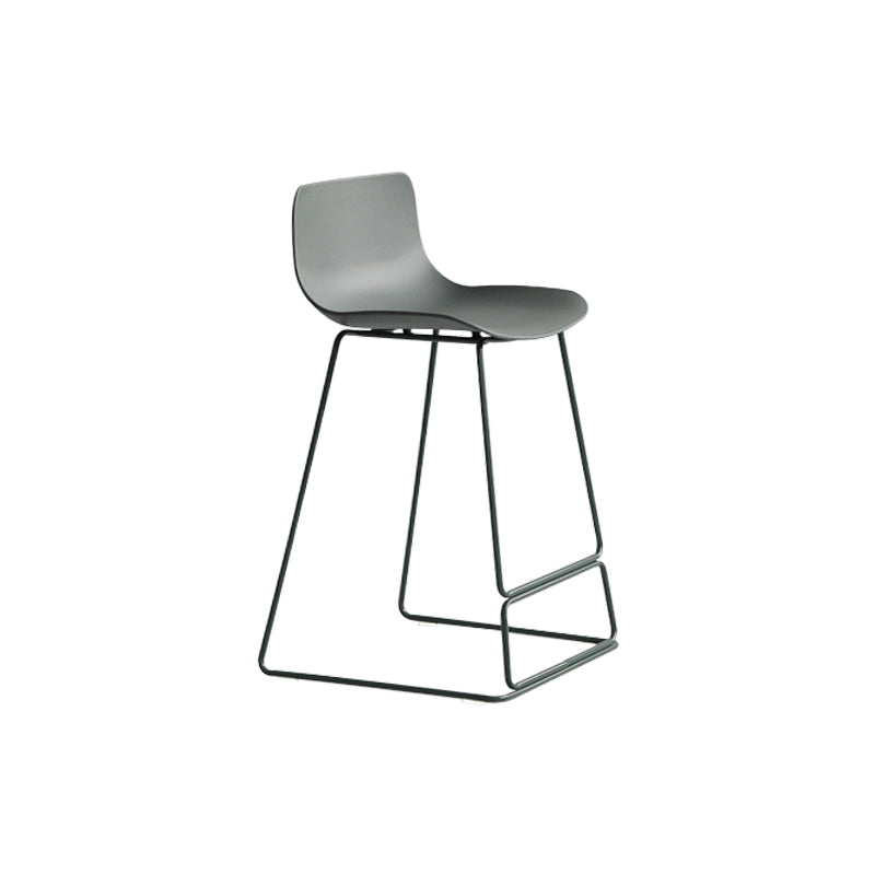 Nordic Bar-stool Plastic Counter Bar Stool for Kitchen Bar with Metal Legs Green 1 Piece Counter Stool (24"H) Clearhalo 'Bar Furniture' 'Bar Stools' 'bar_stools' 'furn' 'furn_bar_stools' 'Furniture' 'furniture_bar_stools' 'Kitchen & Dining Furniture' 4791059