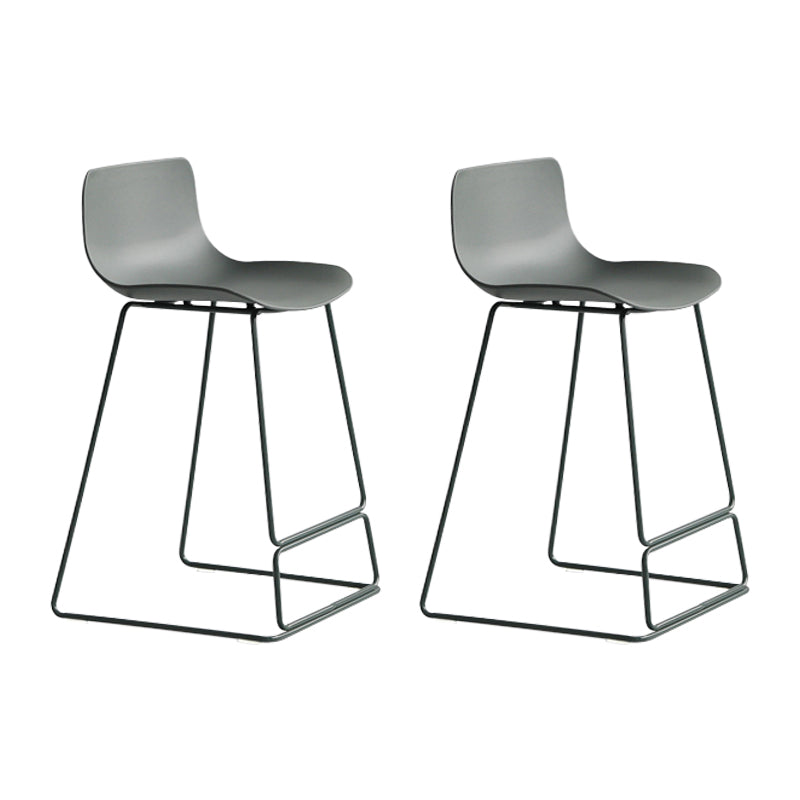Nordic Bar-stool Plastic Counter Bar Stool for Kitchen Bar with Metal Legs Green 2 Piece Set Counter Stool (24"H) Clearhalo 'Bar Furniture' 'Bar Stools' 'bar_stools' 'furn' 'furn_bar_stools' 'Furniture' 'furniture_bar_stools' 'Kitchen & Dining Furniture' 4791060