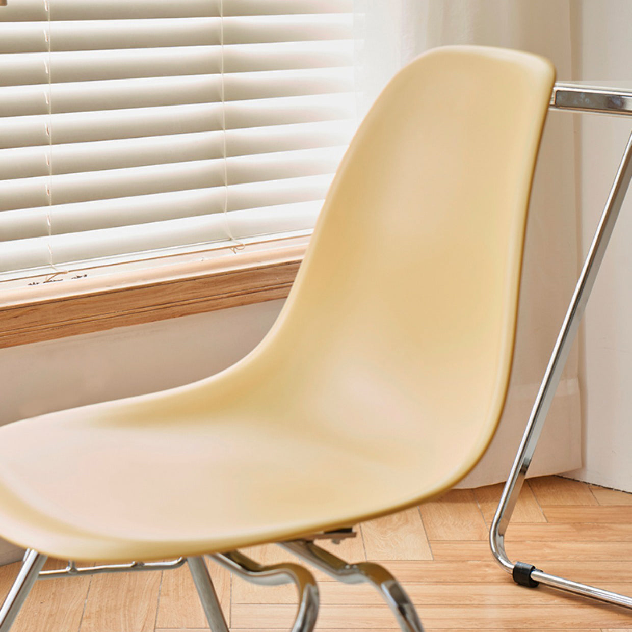 Modern Design Armless Solid Back Chair Plastic Stacking Side Chairs Clearhalo 'Dining Chairs' 'Dining Tables & Seating' 'dining_chair' 'Furniture' 'furniture_dining_chair' 'Kitchen & Dining Furniture' 4792715