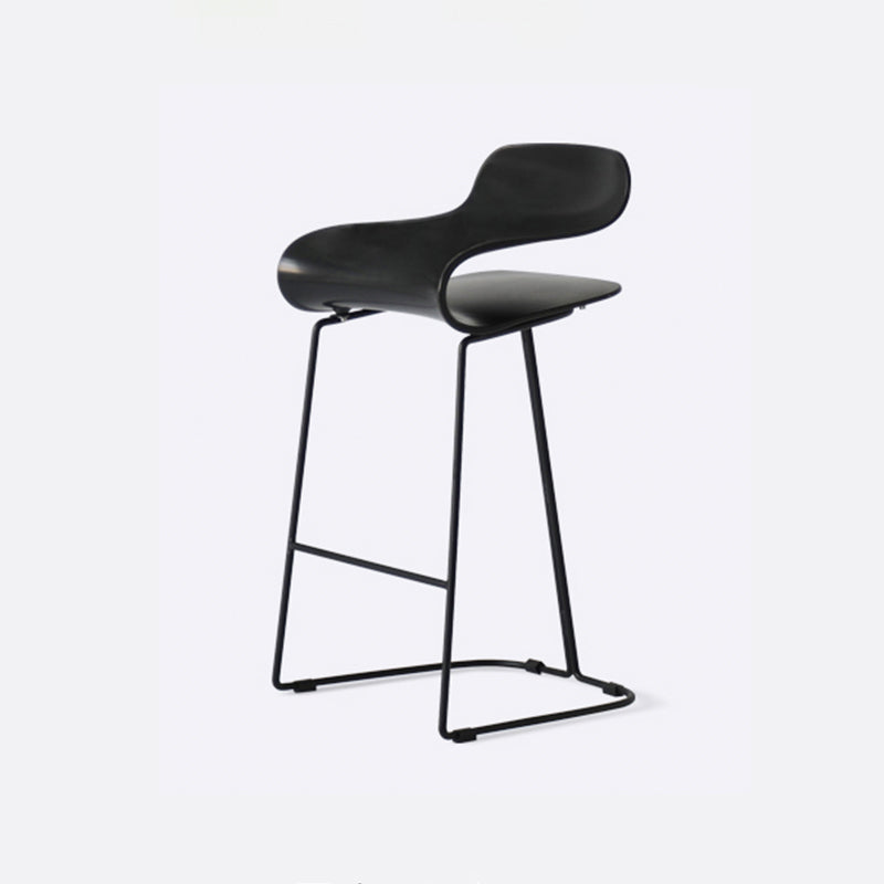 Contemporary Footrest Low Back Barstool Plastic Matte Finish Coffee Shop Stool Black 1 Piece Counter Stool(26"H) Clearhalo 'Bar Furniture' 'Bar Stools' 'bar_stools' 'furn' 'furn_bar_stools' 'Furniture' 'furniture_bar_stools' 'Kitchen & Dining Furniture' 4807644